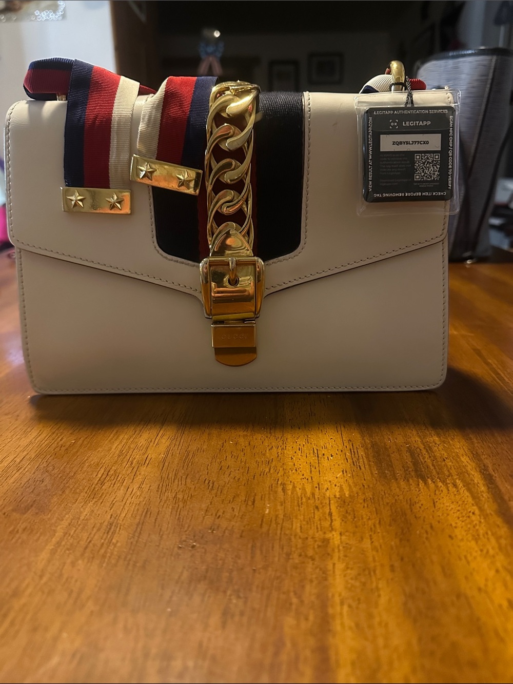 Gucci Cream Leather Shoulder Bag with Gold Hardware